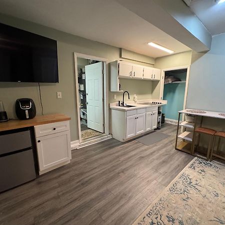 20Min To International Airport! 10Min To Pnc Music! Wifi Appartement Charlotte Buitenkant foto