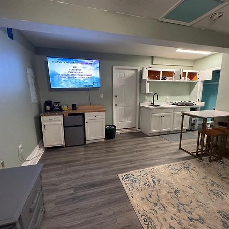 20Min To International Airport! 10Min To Pnc Music! Wifi Appartement Charlotte Buitenkant foto