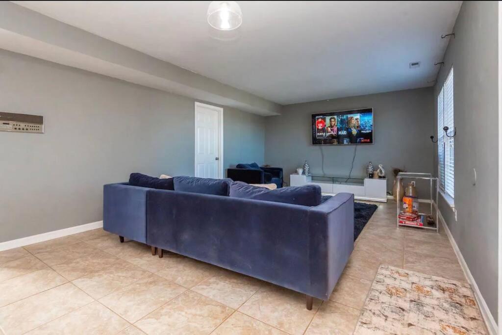 20Min To International Airport! 10Min To Pnc Music! Wifi Appartement Charlotte Buitenkant foto