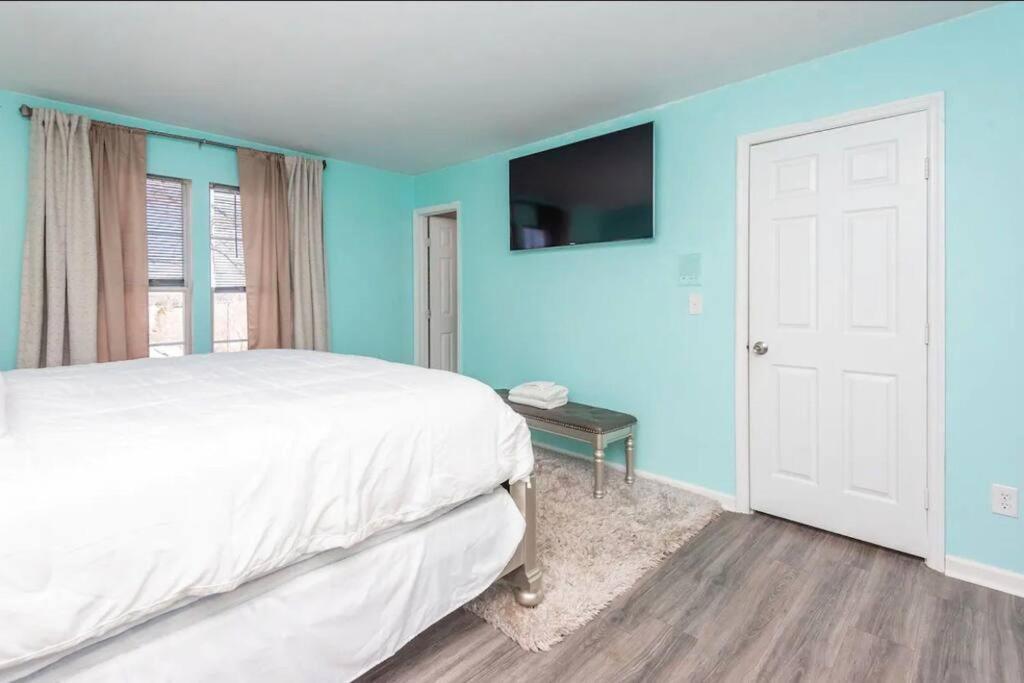20Min To International Airport! 10Min To Pnc Music! Wifi Appartement Charlotte Buitenkant foto