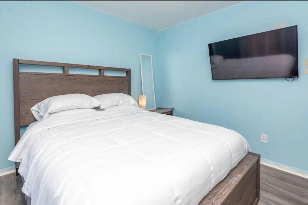 20Min To International Airport! 10Min To Pnc Music! Wifi Appartement Charlotte Buitenkant foto