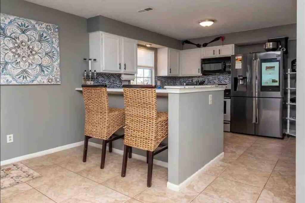 20Min To International Airport! 10Min To Pnc Music! Wifi Appartement Charlotte Buitenkant foto
